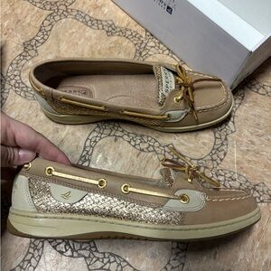 Sperry angelfish gold